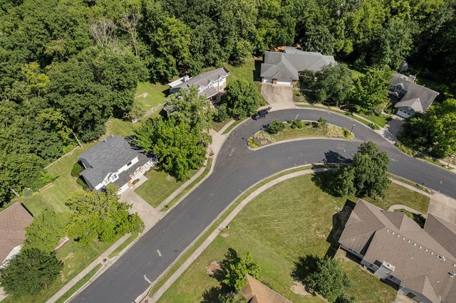 3712 GODFREY DR, Columbia, MO 65203