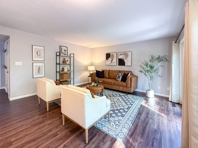 3712 GODFREY DR, Columbia, MO 65203