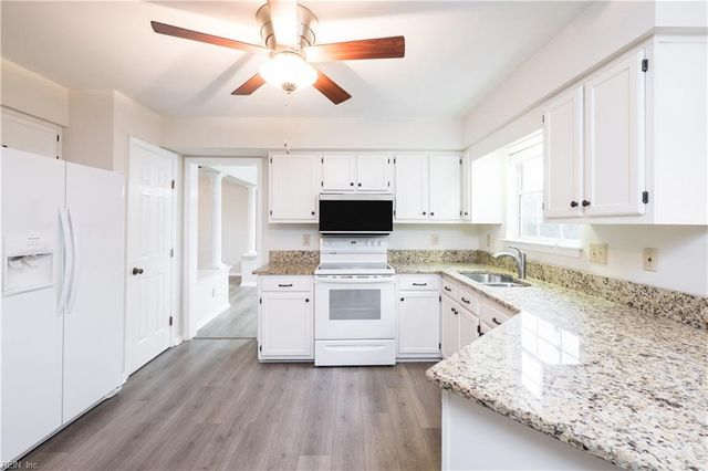 2684 Level Loop RD, Virginia Beach, VA 23456