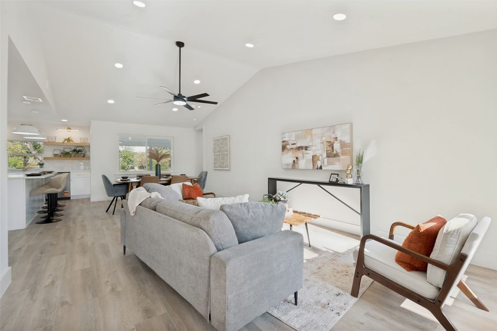 14517 Dennis Lane, Farmers Branch, TX 75234 — photo 5