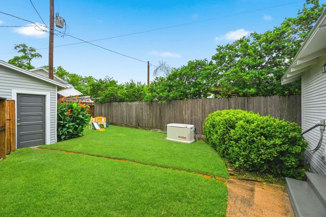 719 E 23rd Street, Houston, TX 77008