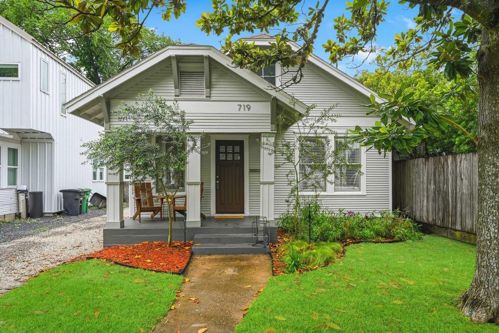 719 E 23rd Street, Houston, TX 77008