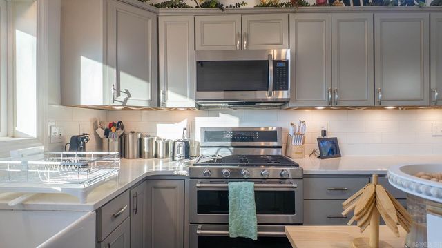 749 State Highway HH, Alton, MO 65606