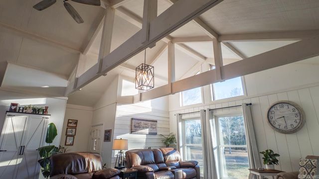 749 State Highway HH, Alton, MO 65606