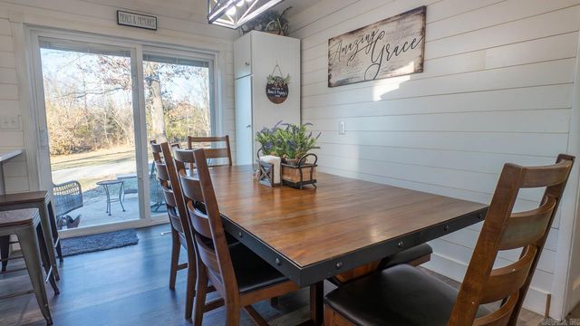 749 State Highway HH, Alton, MO 65606