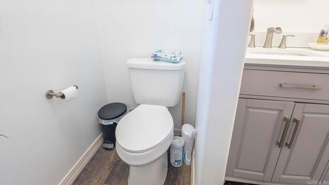 749 State Highway HH, Alton, MO 65606