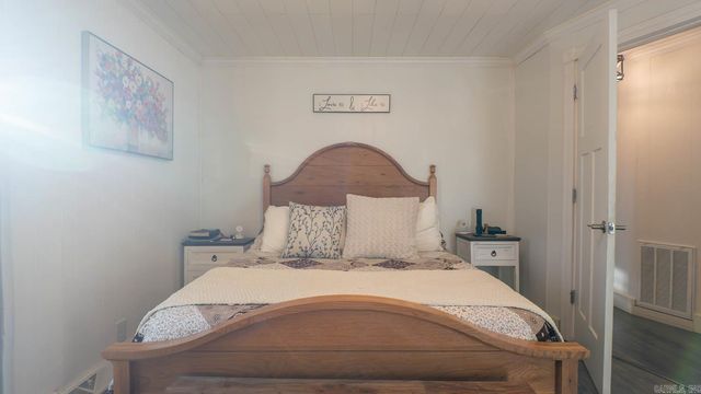 749 State Highway HH, Alton, MO 65606