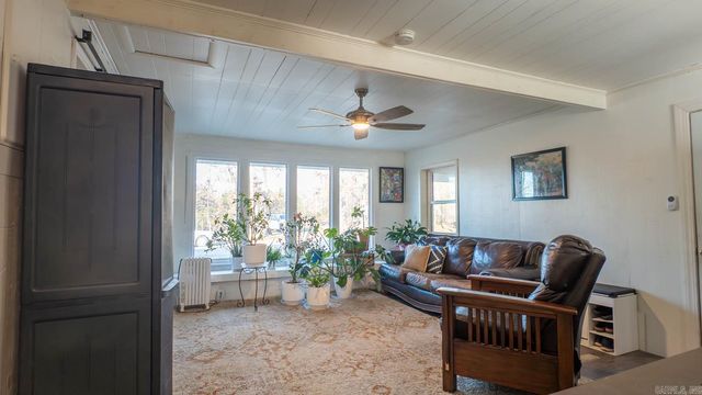 749 State Highway HH, Alton, MO 65606