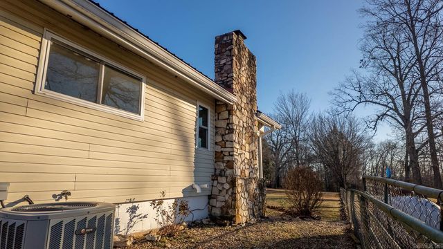 749 State Highway HH, Alton, MO 65606