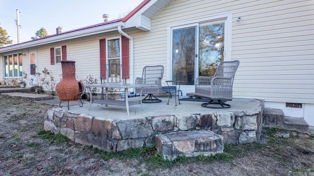 749 State Highway HH, Alton, MO 65606