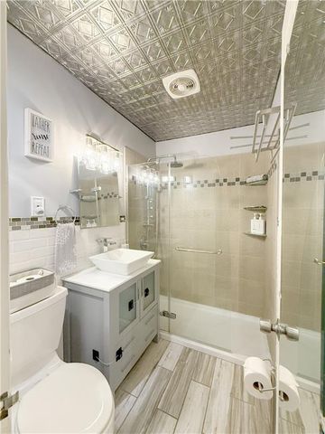 13520 Cypress Avenue, Grandview, MO 64030