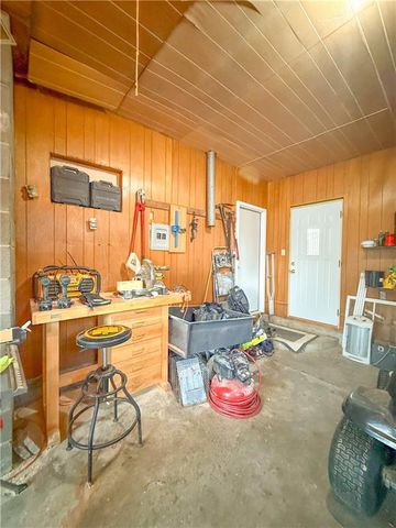 13520 Cypress Avenue, Grandview, MO 64030