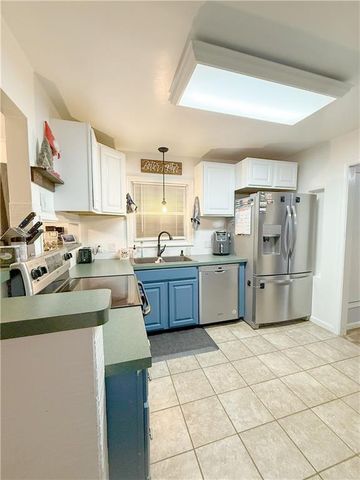 13520 Cypress Avenue, Grandview, MO 64030