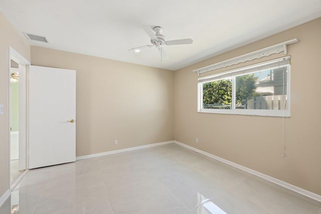 2810 NE 52nd Street, Fort Lauderdale, FL 33308