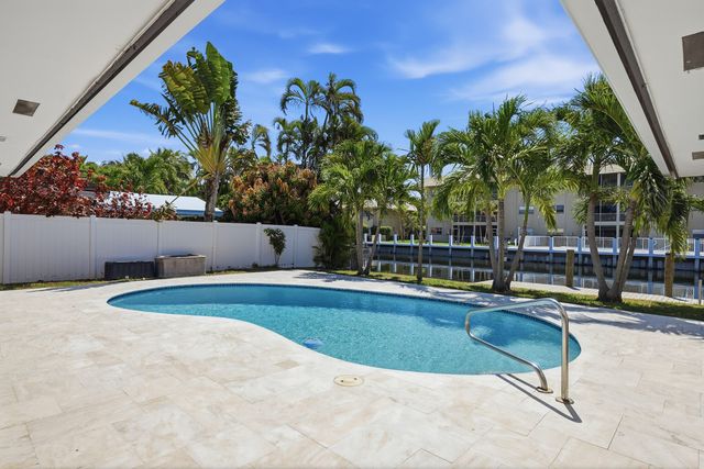 2810 NE 52nd Street, Fort Lauderdale, FL 33308