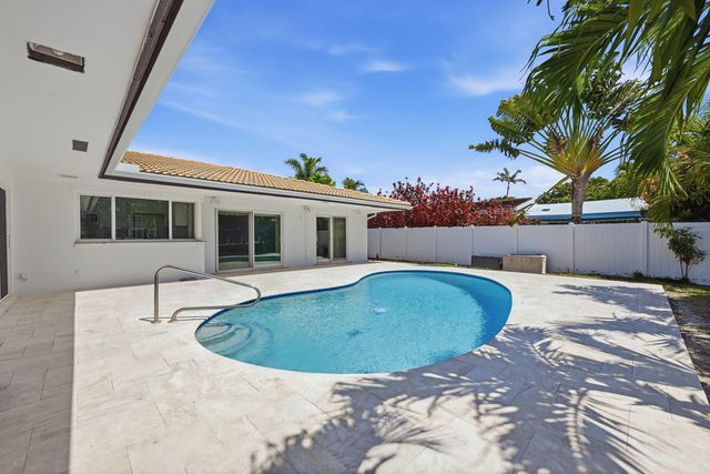 2810 NE 52nd Street, Fort Lauderdale, FL 33308