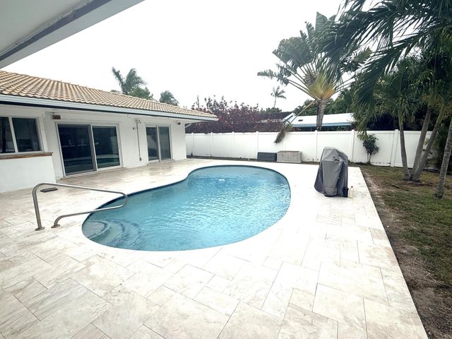 2810 NE 52nd Street, Fort Lauderdale, FL 33308