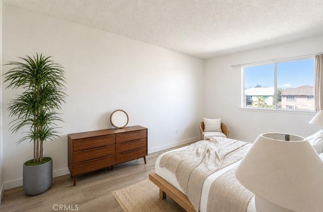 713 Walnut Drive 17, Lake Elsinore, CA 92530