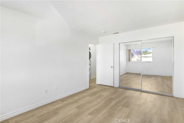 713 Walnut Drive 17, Lake Elsinore, CA 92530