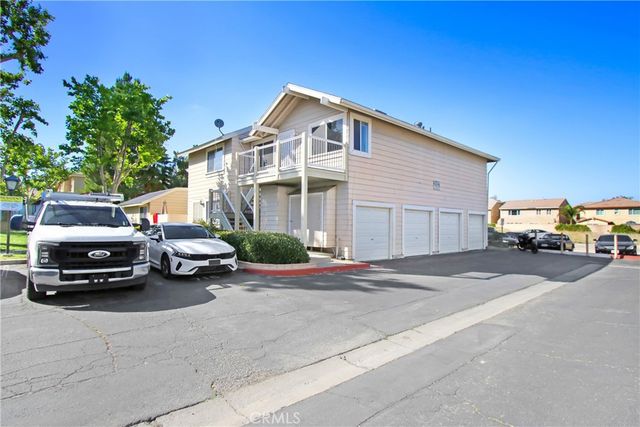 713 Walnut Drive 17, Lake Elsinore, CA 92530