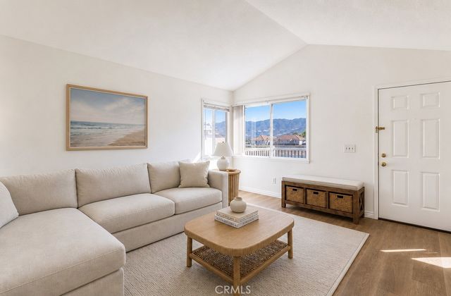 713 Walnut Drive 17, Lake Elsinore, CA 92530