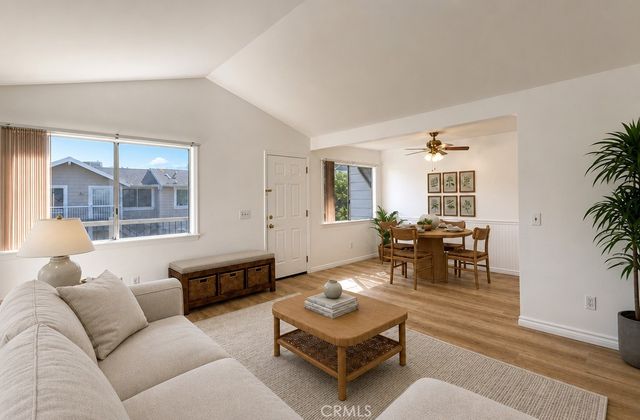 713 Walnut Drive 17, Lake Elsinore, CA 92530
