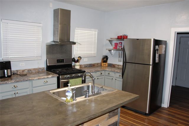 503 W 9th Street, Cisco, TX 76437