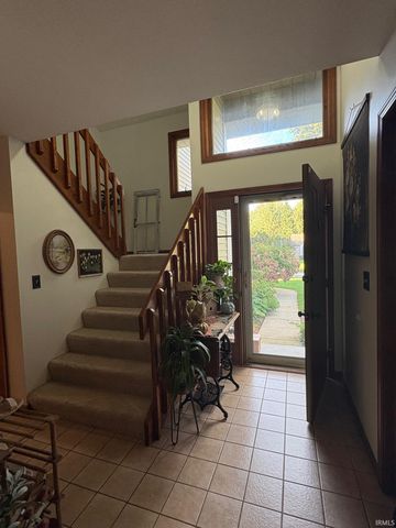 18890 Diamond Pointe Court, South Bend, IN 46614
