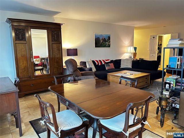 2077 Center Avenue 7J, Fort Lee, NJ 07024