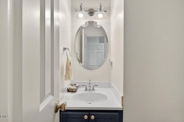 1516 W Markham Avenue, Durham, NC 27705