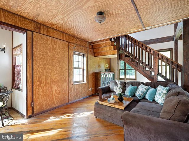3562 SEVEN HICKORIES RD, Dover, DE 19904