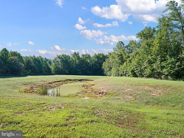 3562 SEVEN HICKORIES RD, Dover, DE 19904