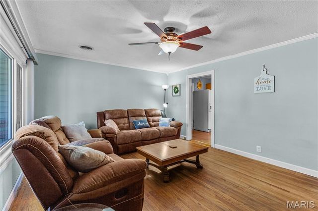 634 Sarah Street, Sullivan, MO 63080