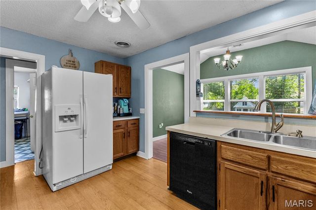 634 Sarah Street, Sullivan, MO 63080