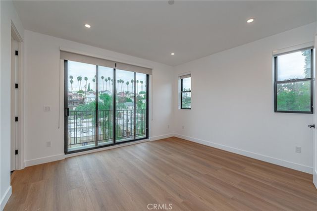 1342 Portia St, Echo Park, CA 90026