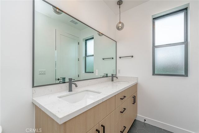 1342 Portia St, Echo Park, CA 90026