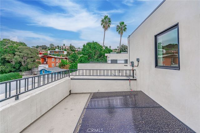 1342 Portia St, Echo Park, CA 90026