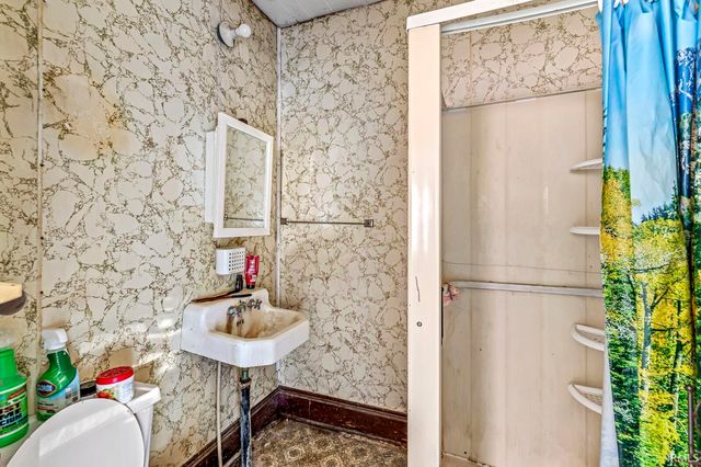 610 W Indiana Avenue, South Bend, IN 46613