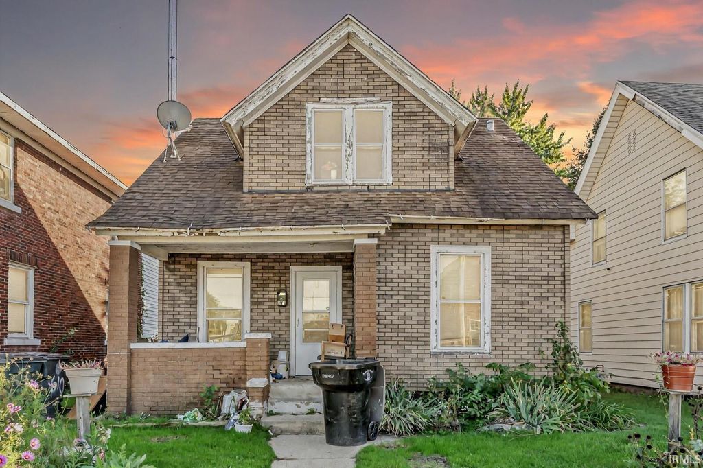 610 W Indiana Avenue, South Bend, IN 46613