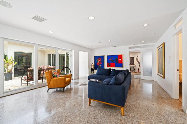 349 NE 29th Street, Wilton Manors, FL 33334