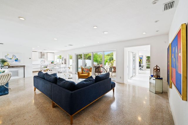 349 NE 29th Street, Wilton Manors, FL 33334