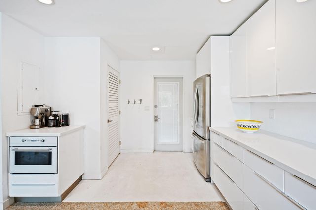 349 NE 29th Street, Wilton Manors, FL 33334