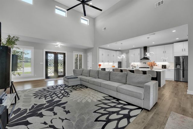 2203 Becky Lane, Cedar Hill, TX 75104