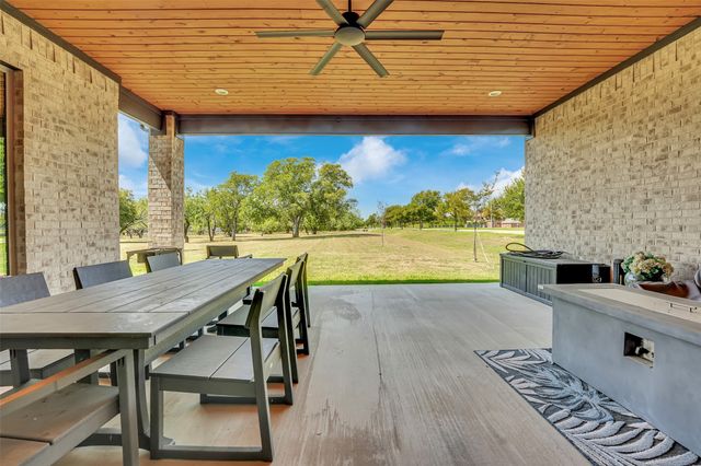 2203 Becky Lane, Cedar Hill, TX 75104