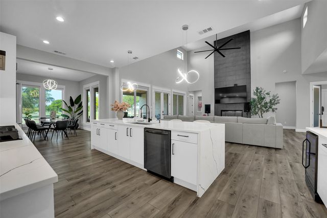 2203 Becky Lane, Cedar Hill, TX 75104