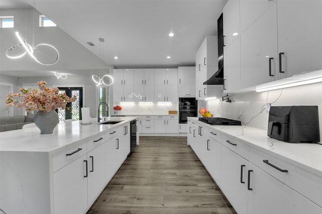 2203 Becky Lane, Cedar Hill, TX 75104