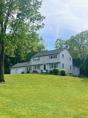 13 Charter Oak Drive, East Lyme, CT 06333