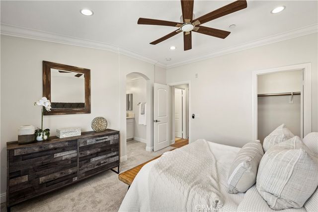 54 Hedge Bloom, Irvine, CA 92618