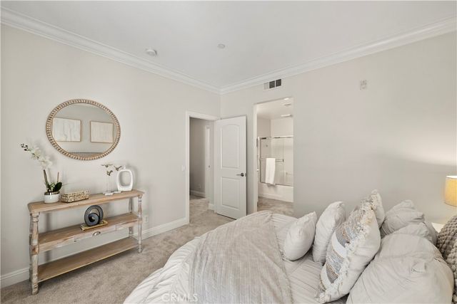 54 Hedge Bloom, Irvine, CA 92618