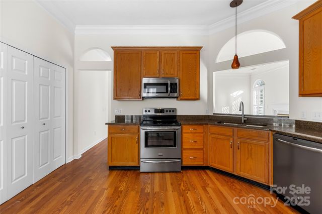 145 Walmsley Place, Mooresville, NC 28117